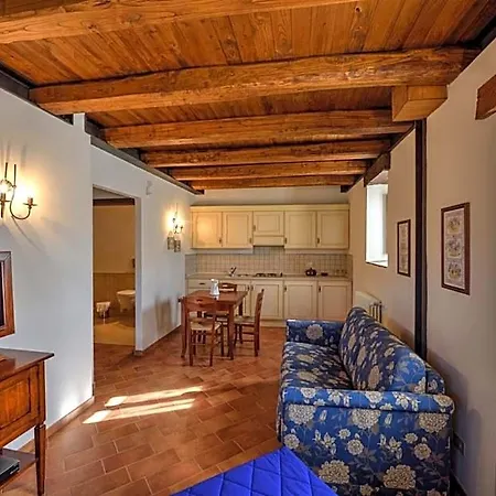 Borgotufi Diffuso Szálloda 3*