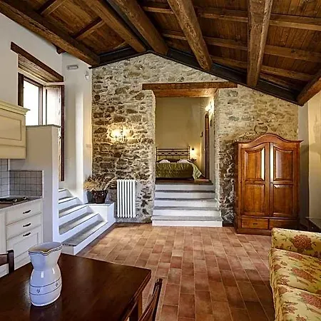 Borgotufi Diffuso Villa Santa Maria