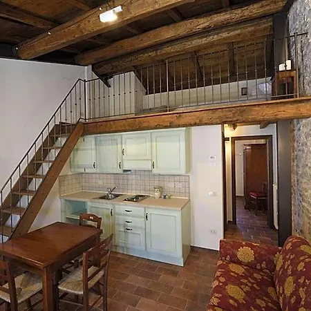Borgotufi Diffuso 3*