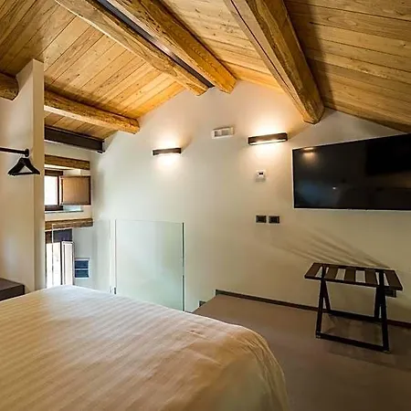 Borgotufi Diffuso Hotel 3*