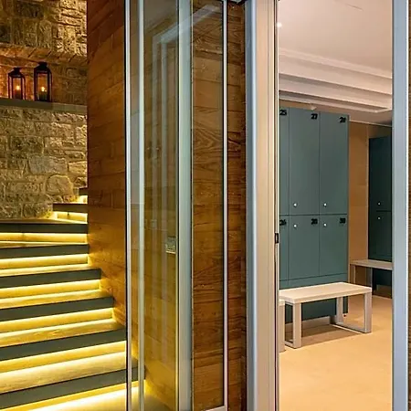 Borgotufi Diffuso 3*